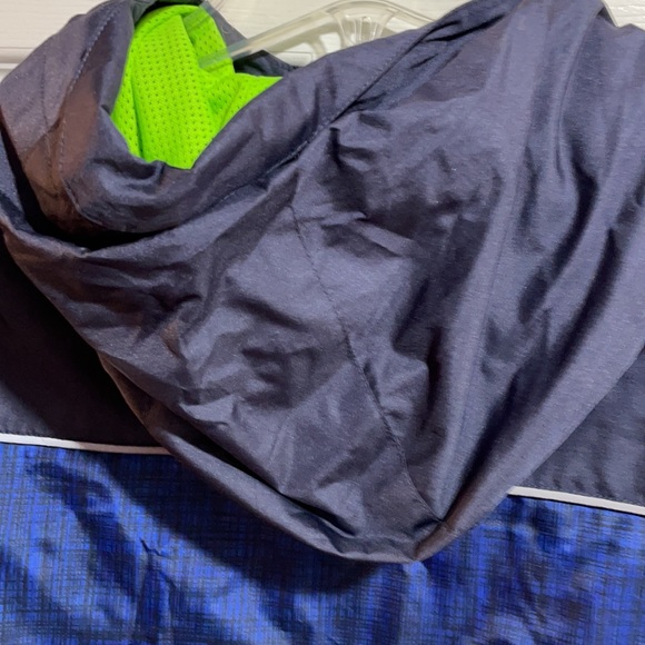 NWT Champion boys jacket - Picture 9 of 11